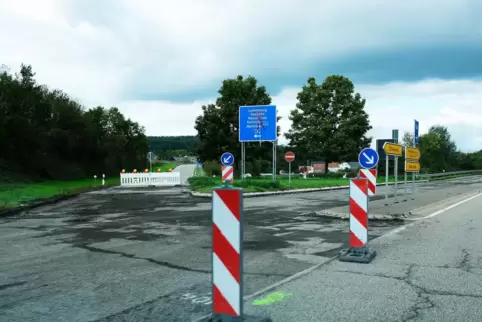 Eine weitere A8-Baustelle: Die Auf- und Abfahrten in Einöd sind dicht. 