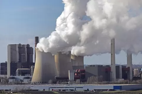 Das RWE-Kohlekraftwerk in Weisweiler. 