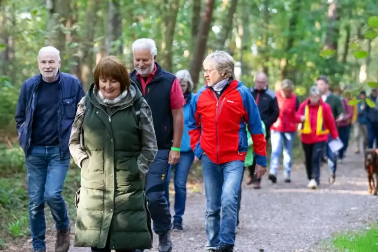 Auf den Rundwegen im Böhler Wald war am Sonntag viel los. 