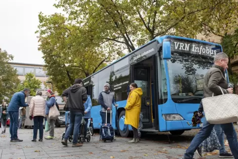 Der Infobus des Verkehrsverbundes war gut besucht. 