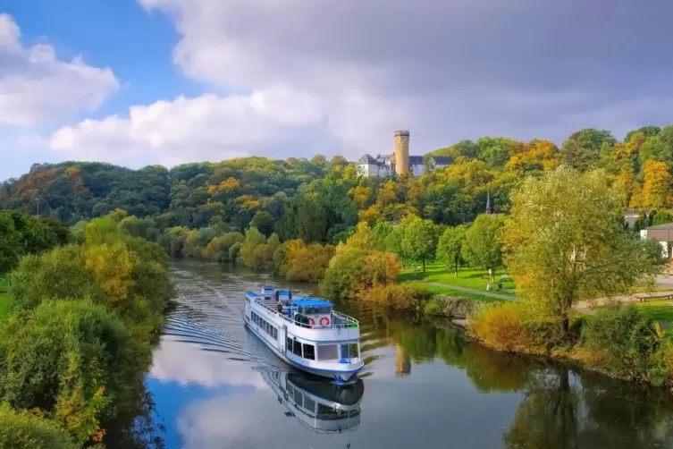 Einst wurden die Ufer der Lahn befestigt, heute ist der Flusslauf nicht mehr von seinen Auen abgeschnitten. Dadurch steigt aber 