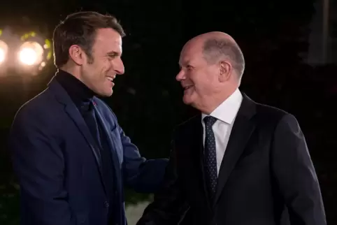 Das Verhältnis von Emmanuel Macron (links) und Olaf Scholz ist getrübt, auch wenn es bei dieser Begegnung der beiden Anfang Okto