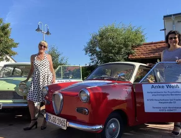 18. Lloyd Arabella (1960), Goggomobil Coupé (1965).