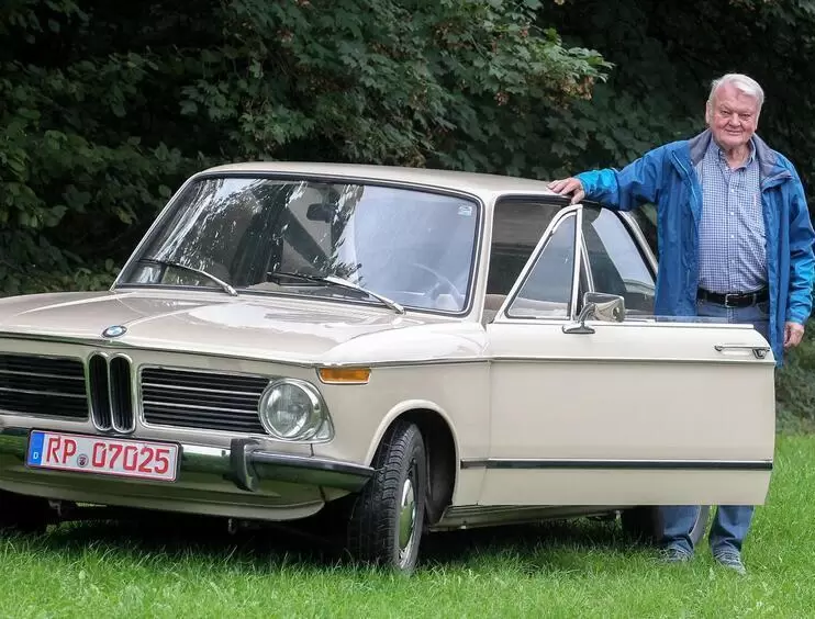 33. BMW 2002, Baujahr 1972, von Theo Lieser.