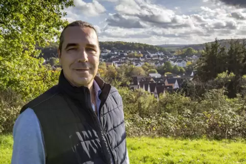 „Eine schöne Aussicht“ auf den Ort bietet das „Himmelreich“, findet Andreas Ries. „Mir ist Otterbach wichtig, das ganze Otterbac