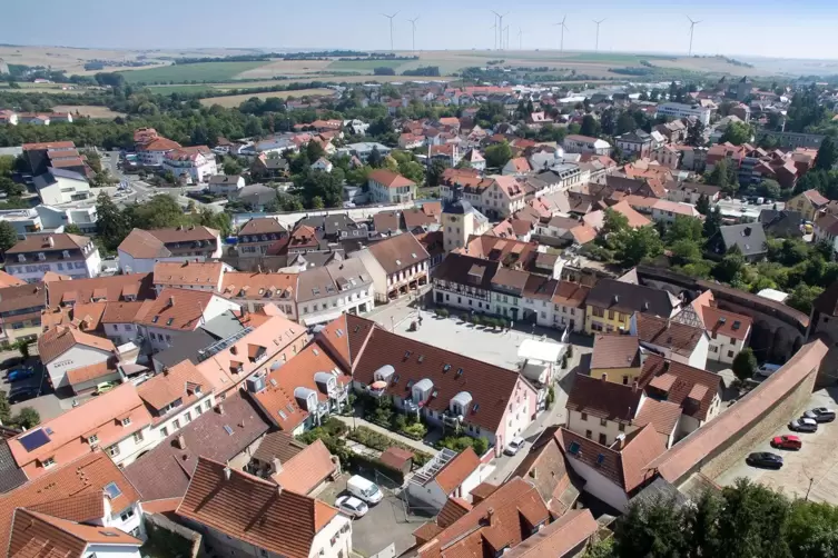 Für jeweils zehn Prozent der Bevölkerung sollen in den einzelnen Städten und Gemeinden Plätze ein Wärmestuben vorgehalten werden