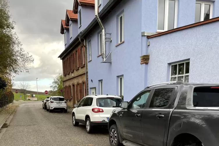 Hier geht es eng zu. Beim Einbiegen in die Hauptstraße von Vollmersweiler kann es zuweilen gefährlich werden. 