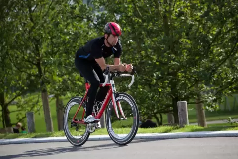 Fahrradfahren trainiert viele Muskeln.