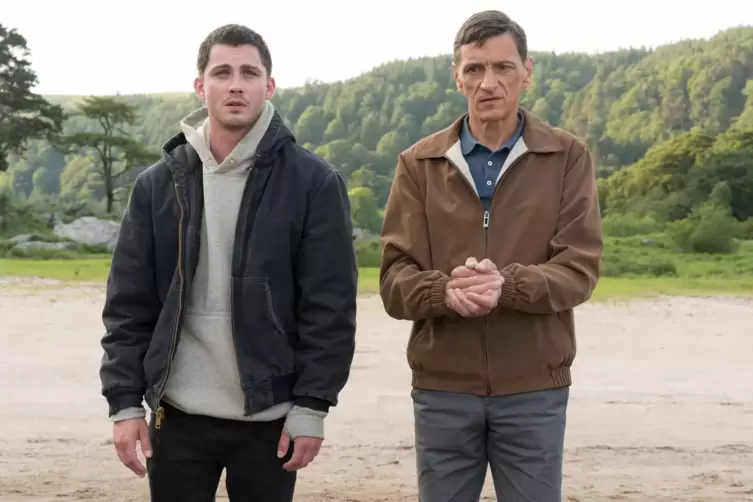 Entfremdet: Papa Frank (John Hawkes) und Sohn Sean (Logan Lermann). 