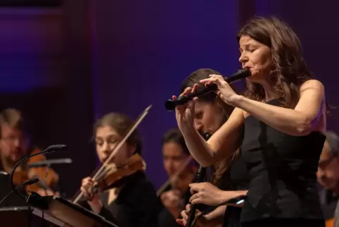 Ein langer Abend, an dem Dorothee Oberlinger und ihr Ensemble Neues und Abwechslungsreiches ins BASF-Feierabendhaus brachte. 