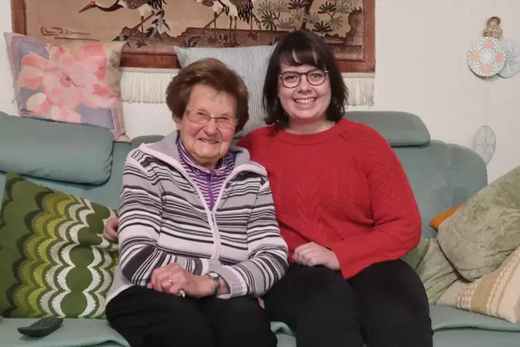 Zwei Landfrauen aus verschiedenen Generationen: Anneliese Wingerter (links) und Pauline Dengler. 