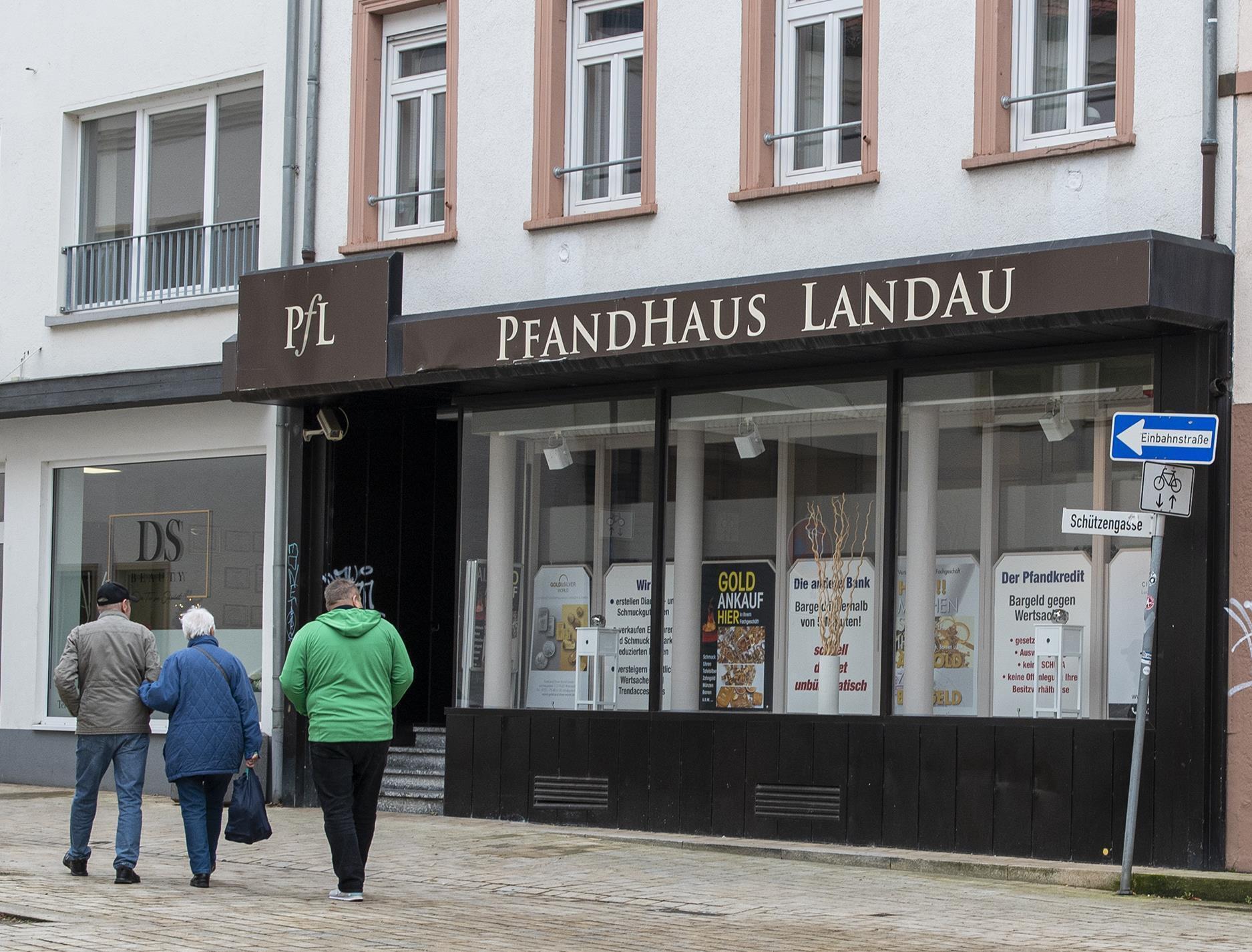 Pfandleihhaus gibt schnelle Kredite in schweren Zeiten - Landau - DIE  RHEINPFALZ