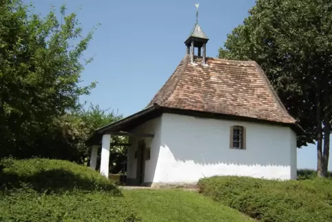 Der älteste und wertvollste Kapelle in Herxheim ist die Landauer Kapelle. Am Türsturz steht die Jahreszahl 1508. 