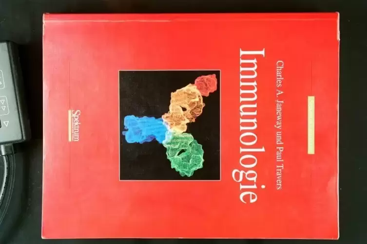 Buch-Immunbiologie