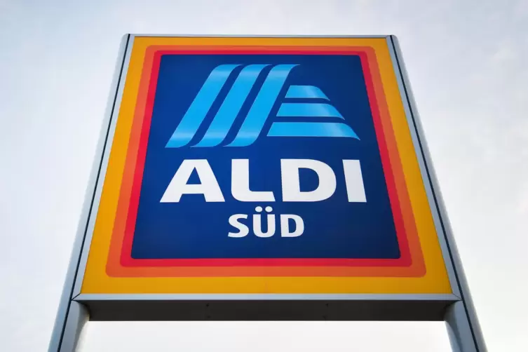 Bis 2025 will Aldi vollständig auf Wurst aus Haltungsform eins verzichten.