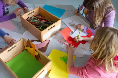 Spiel, Spaß und Basteln: Im Kinderferienprogramm kommt keine Langeweile auf. 