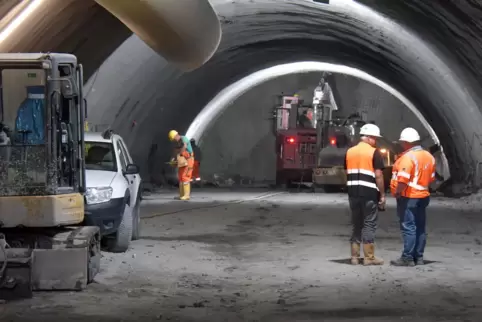 Großbaustelle unter Tage: Am Mühlberg bei Imsweiler steht jetzt der Durchbruch des Tunnels bevor. 