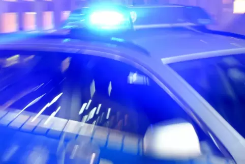 Die Polizei fand den BMW des Unfallverursachers in Schmitshausen. 