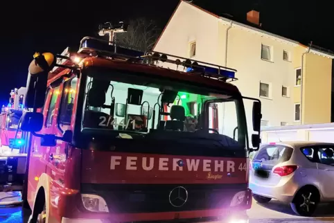 Im Einsatz: Feuerwehr in Eisenberg. 