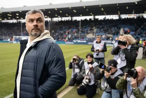 Bei seiner Rückkehr nach Bochum unter Beobachtung: Schalke-Trainer Thomas Reis.