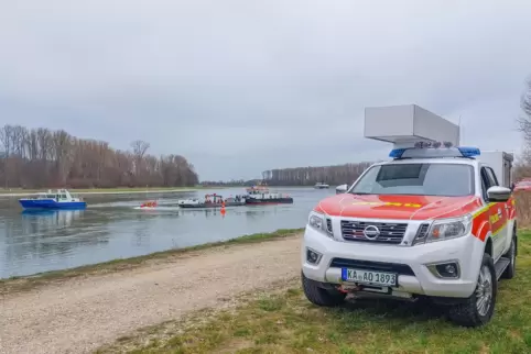 Am Dienstag lief auf dem Rhein ein Großeinsatz. 