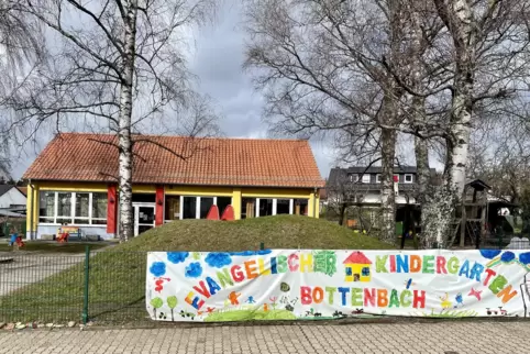 Zu klein geworden: Der Kindergarten in Bottenbach muss um einen Anbau erweitert werden. 