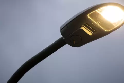 Die Straßenbeleuchtung soll auf LED-Technik umgestellt werden. 