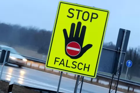 Ein Falschfahrer war in der Nacht auf Ostersonntag auf der A6 unterwegs. 