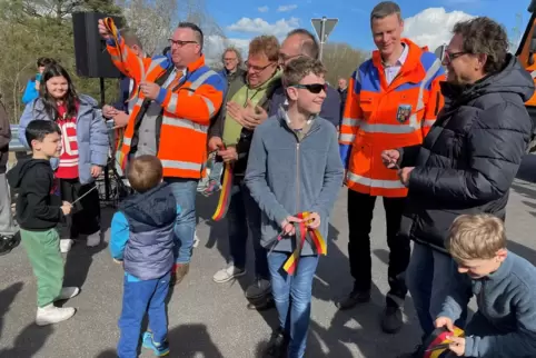 Staatssekretär Andy Becht (FDP) bei der Freigabe der Südumgehung. 