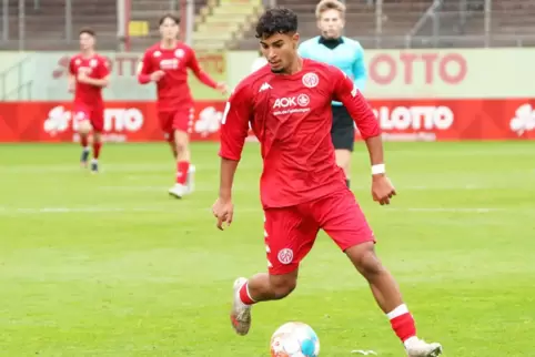 Younes Azahaf (hier im Spiel gegen Eintracht Frankfurt) stand mit seinen Mainzern im Bundesliga-Halbfinale. 