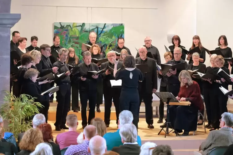 Der Zweibrücker Kammerchor sang am Sonntag vor über 100 Zuhörern.