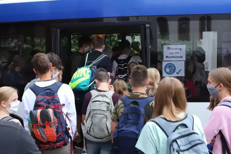 Für viele Schüler ist das Deutschland-Ticket eine Aufwertung ihrer bisherigen Fahrkarte. 