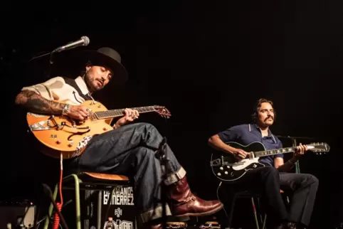 Gitarrenhelden: Hermanos Gutiérrez in Mannheim. 