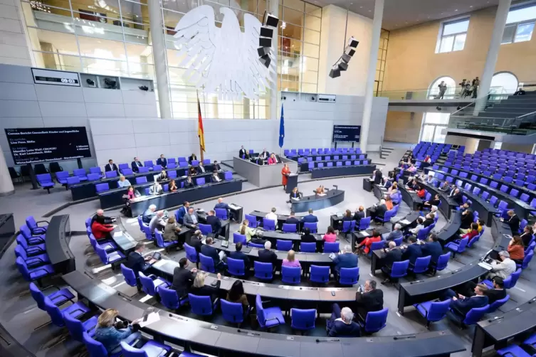 Der Bundestag wird in der Regel alle vier Jahre gewählt. Das könnte sich ändern. 