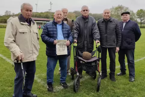 Von links: Hans Sachs, Reinfried Hack, Helmut Diemer, Norbert Will, Herbert Bender und Erhard Schröder. Zusammen haben die sechs