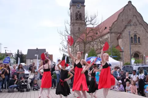 Überzeugten: Ballettschülerinnen der Ballettschule von Birgit Hemmer. 