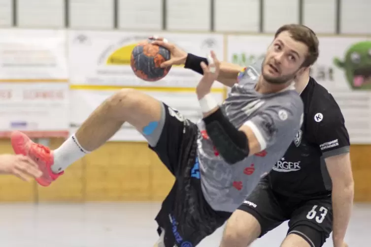 Für SV-Abwehrchef Tom Grieser ist die Saison wegen einer Verletzung schon beendet.