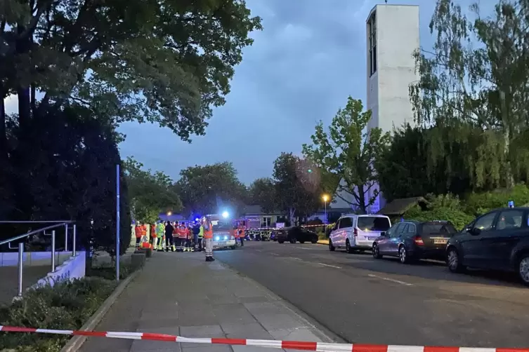 Am Abend des 4. Mai herrschte der Ausnahmezustand im Wohnquartier. 