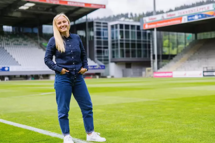 Theresa Merk ist die Trainerin des SC Freiburg. 