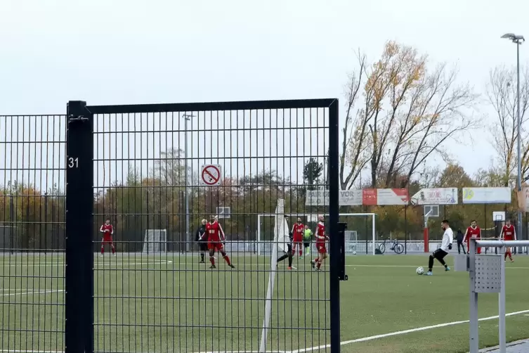 Der Kunstrasenplatz am Sport- und Freizeitcampus Ebenberg. 