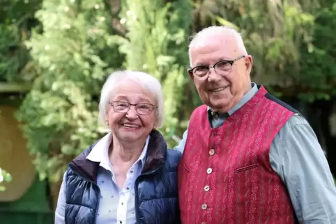 Die Diamantene Hochzeit feiern Leonie und Klaus Wolf im heimischen Garten. Da ist Platz für die vielen Gratulanten. Ein Familien