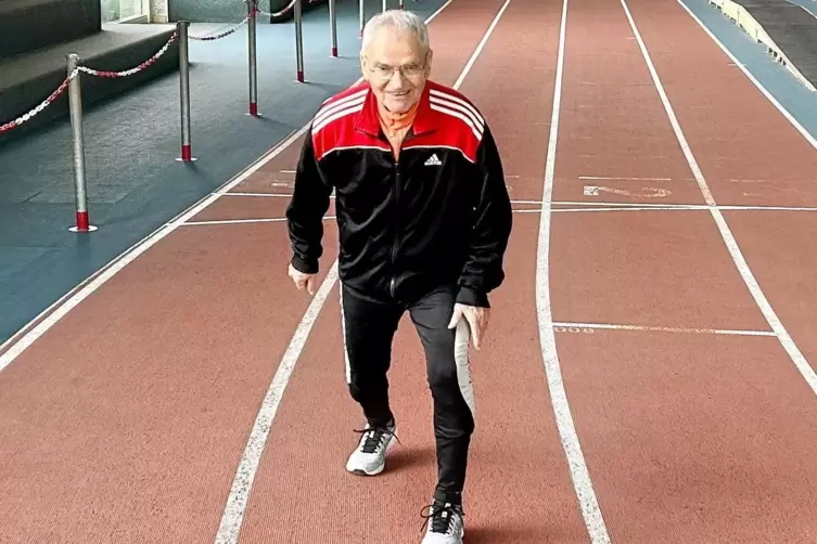 Senioren-Leichtathlet Arnold Schroth erwies sich einmal mehr als Titelhamster.