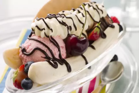 Darf’s auch etwas mehr sein? Banana Split Sundae heißt diese üppige Kreation. Nichts für Kalorienzähler. 