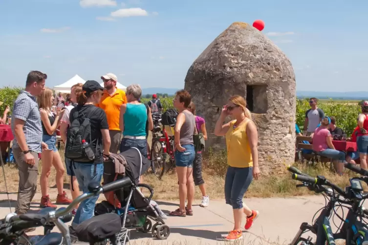 Per Drahtesel oder zu Fuß: Die Trulli bei Bockenheim dürften am Sonntag mal wieder das Ziel vieler sein.