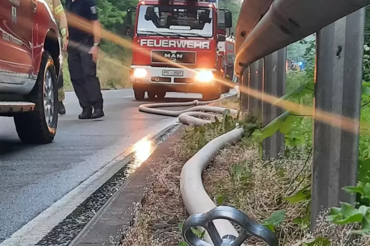 Mehrere Kilometer Schlauchleitung waren auf der Bärenhalde verlegt worden.