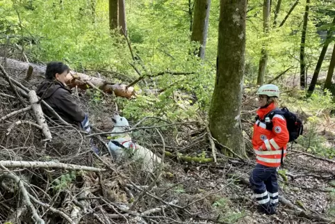 Aufgespürt: „Wenn ich morgens meine Uniform überziehe, ist Elisa aufgeregt wie beim ersten Mal“, erzählt Franziska Eck, Leiterin