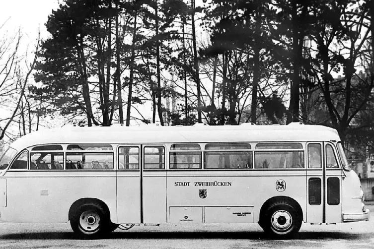 So sahen früher die Stadtbusse aus.