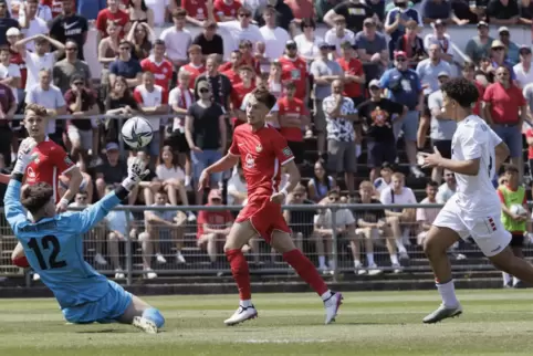 Ben Reinheimer gelingt das 1:0 für den FCK.