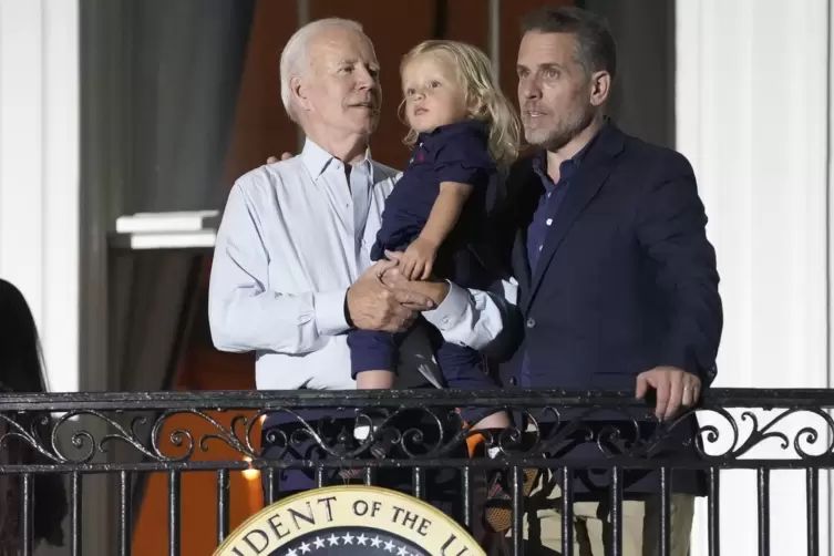 Drei Generationen auf dem Balkon des Weißen Hauses: Joe Biden mit Enkel Beau und Sohn Hunter. 