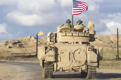 Amerikanische Soldaten auf Patrouillenfahrt in Syrien.